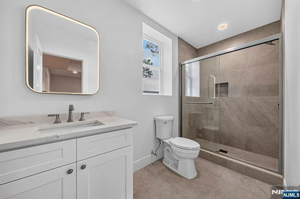125 Cedarhurst Avenue Woodland Park, NJ 07410