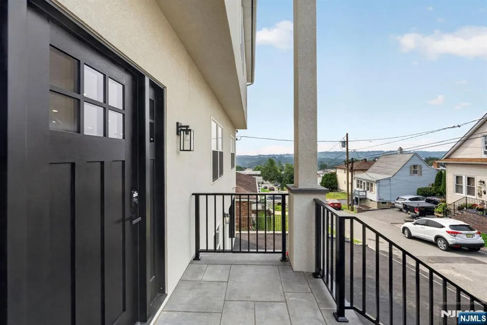 125 Cedarhurst Avenue Woodland Park, NJ 07410