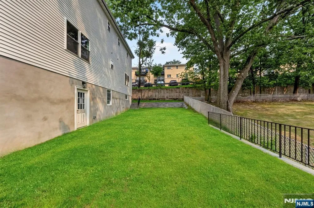 125 Cedarhurst Avenue Woodland Park, NJ 07410