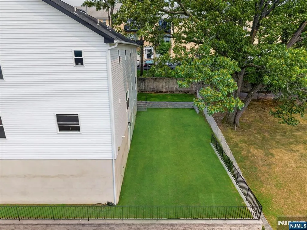 125 Cedarhurst Avenue Woodland Park, NJ 07410