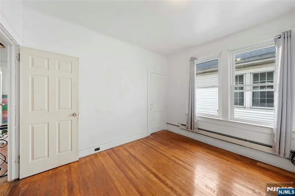 457 7th Newark, NJ 07107
