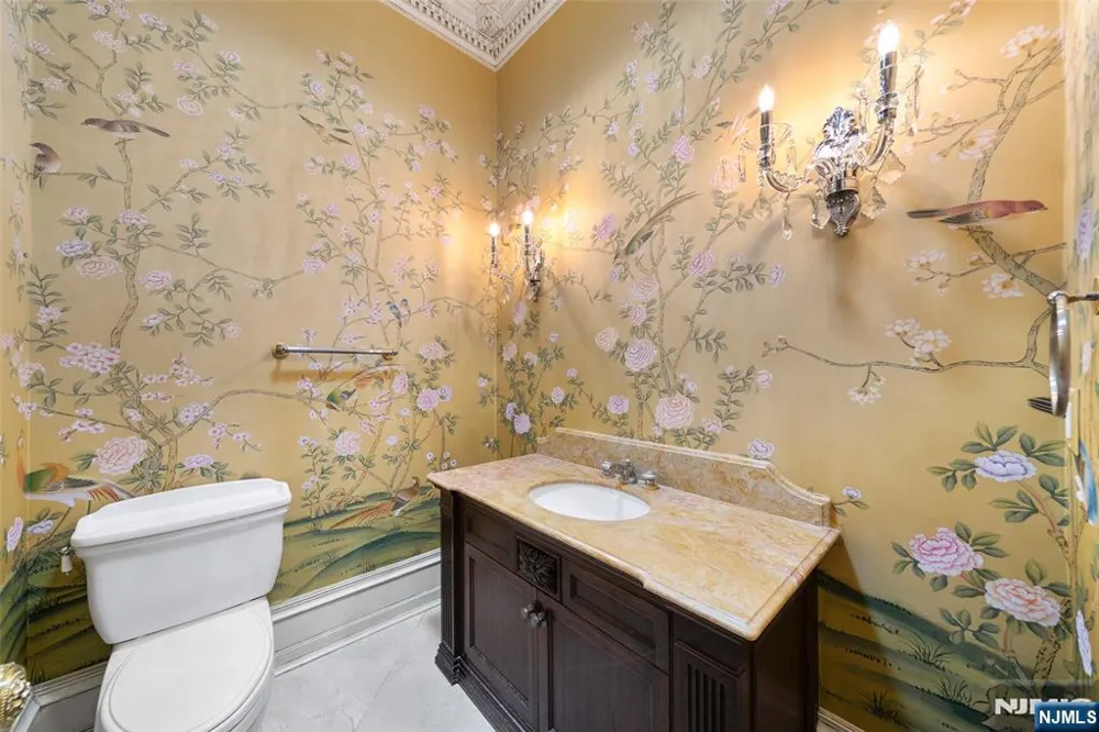 11 Margo Way Alpine, NJ 07620