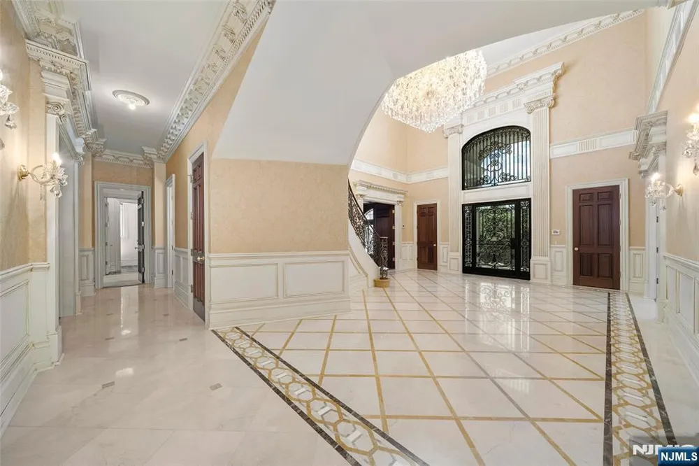 11 Margo Way Alpine, NJ 07620
