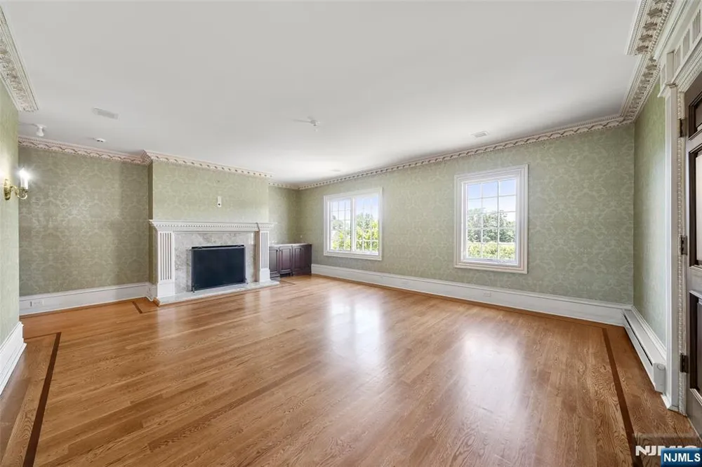 11 Margo Way Alpine, NJ 07620