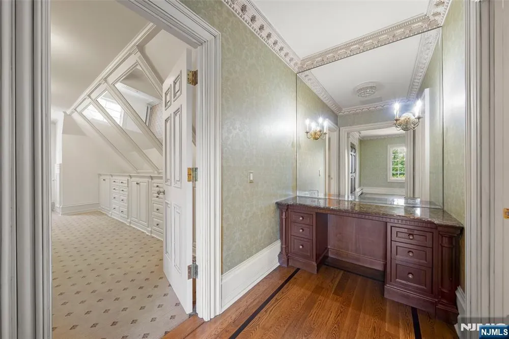 11 Margo Way Alpine, NJ 07620