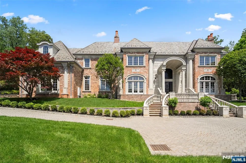 11 Margo Way Alpine, NJ 07620