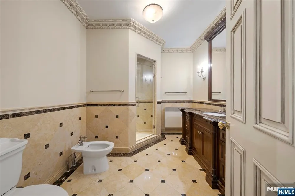 11 Margo Way Alpine, NJ 07620