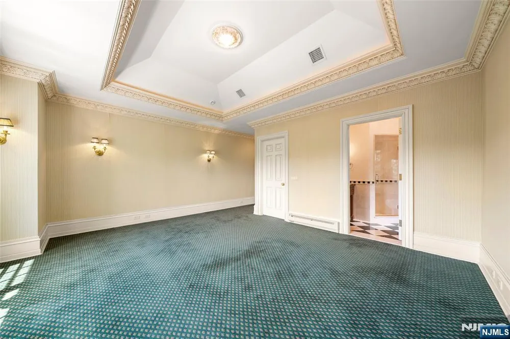 11 Margo Way Alpine, NJ 07620
