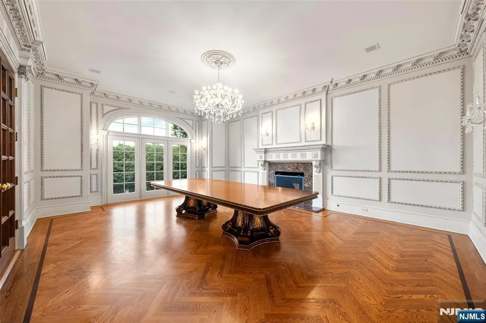 11 Margo Way Alpine, NJ 07620