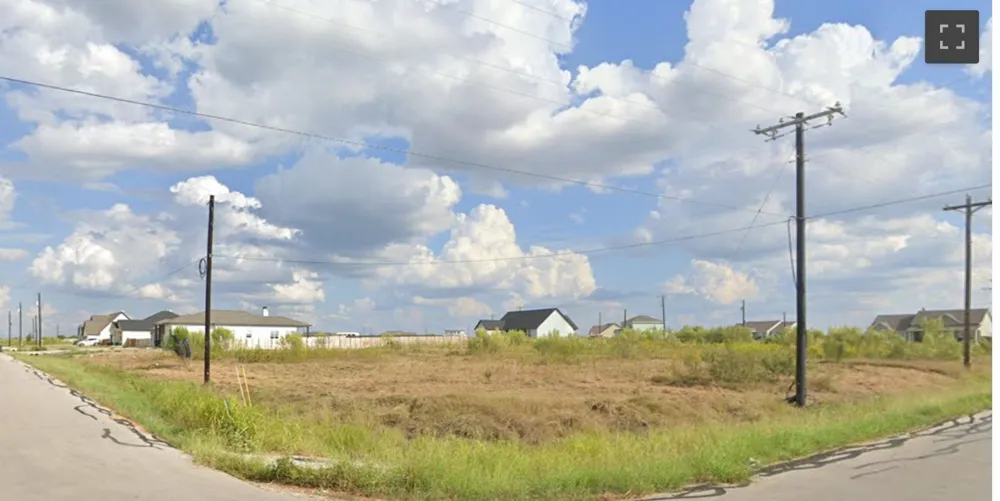 170 Bianca Circle Del Valle, TX 78617