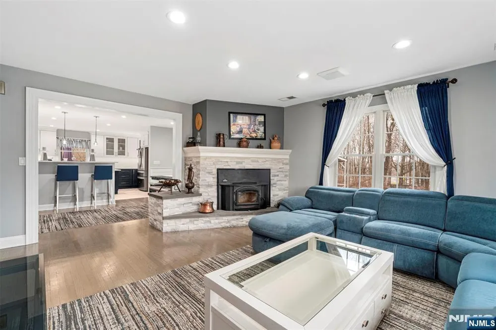 18 Old Wolfe Road Mount Olive Township, NJ 07828