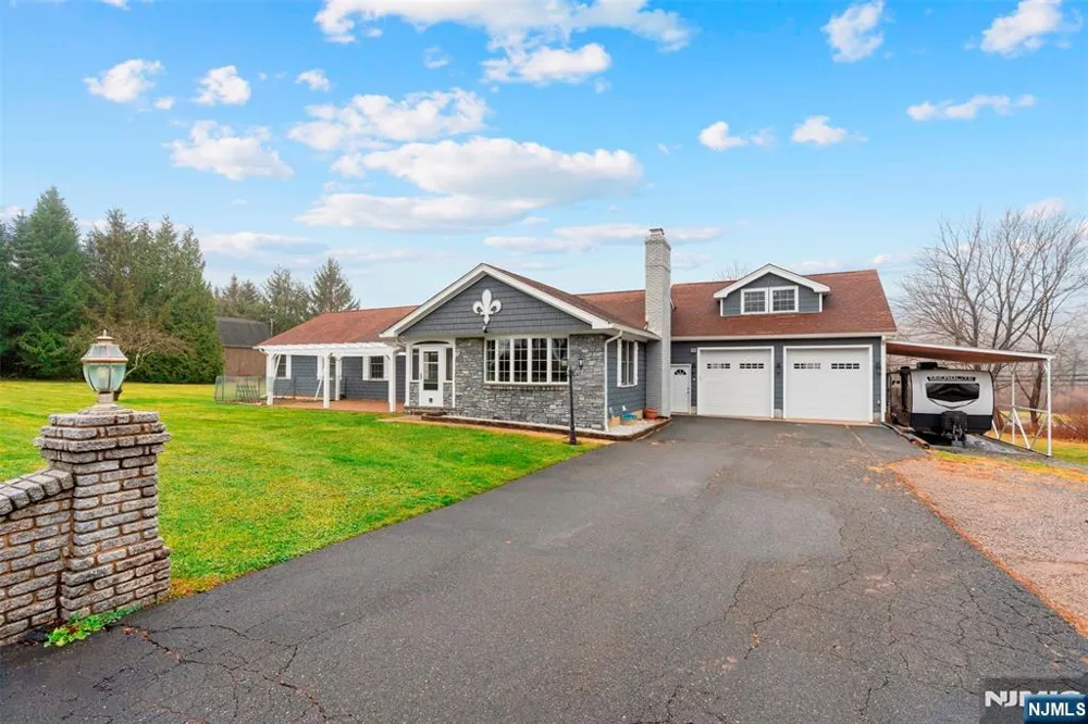 18 Old Wolfe Road Mount Olive Township, NJ 07828