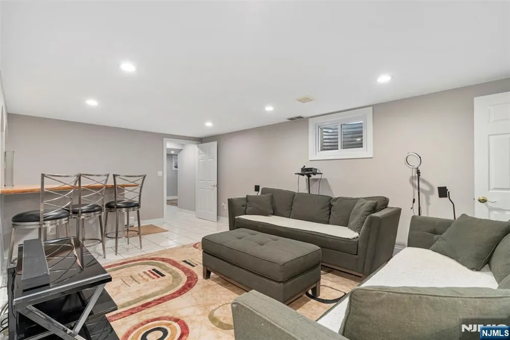 18 Old Wolfe Road Mount Olive Township, NJ 07828