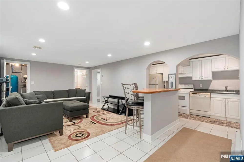 18 Old Wolfe Road Mount Olive Township, NJ 07828
