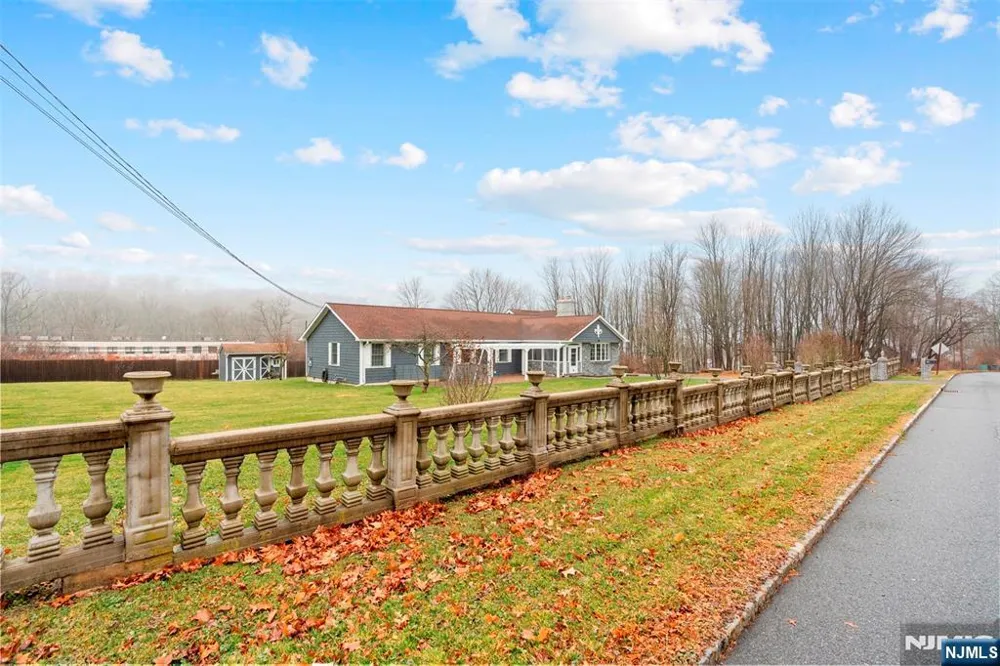 18 Old Wolfe Road Mount Olive Township, NJ 07828