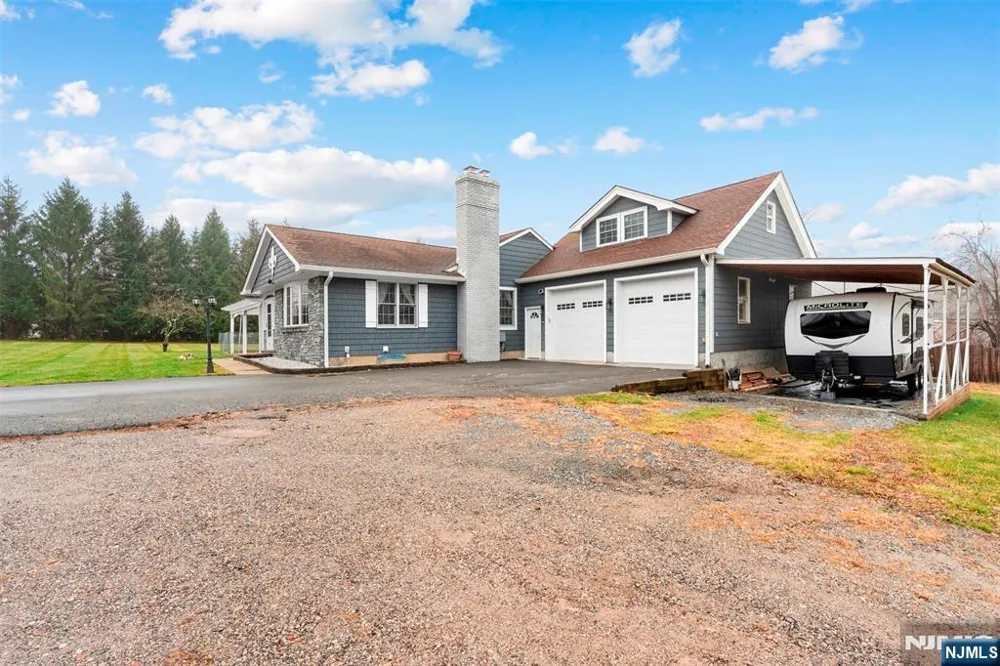 18 Old Wolfe Road Mount Olive Township, NJ 07828