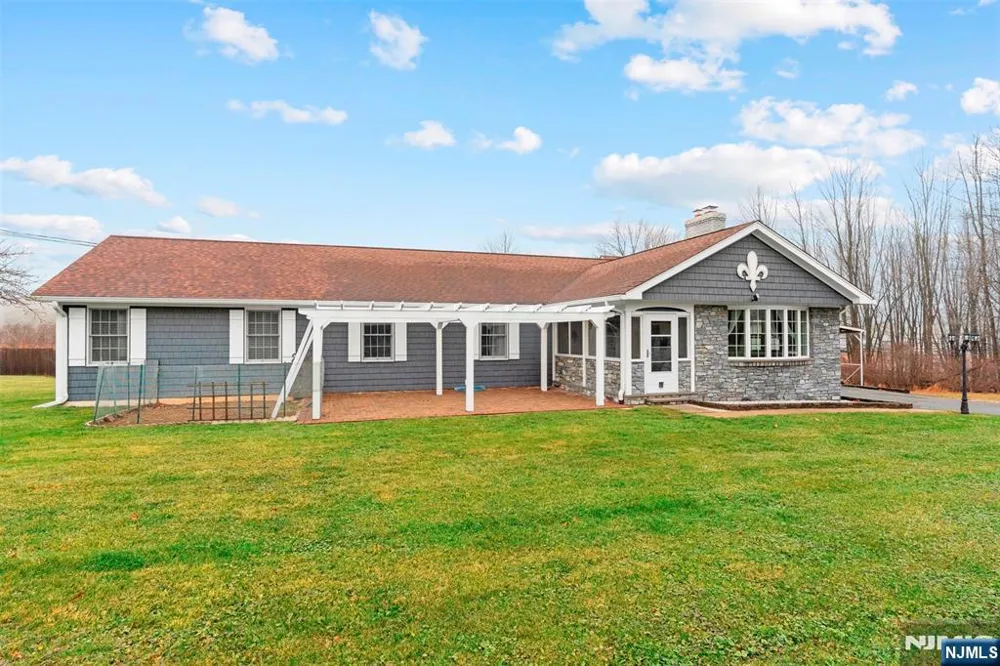 18 Old Wolfe Road Mount Olive Township, NJ 07828