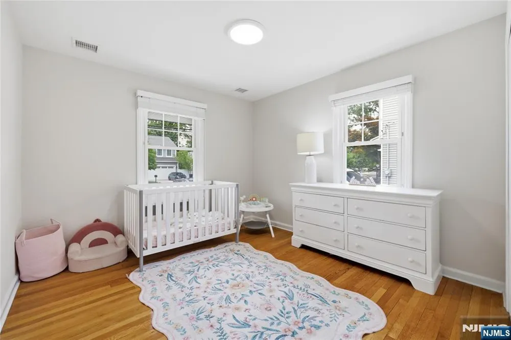 124 Rivervale Road River Vale, NJ 07675
