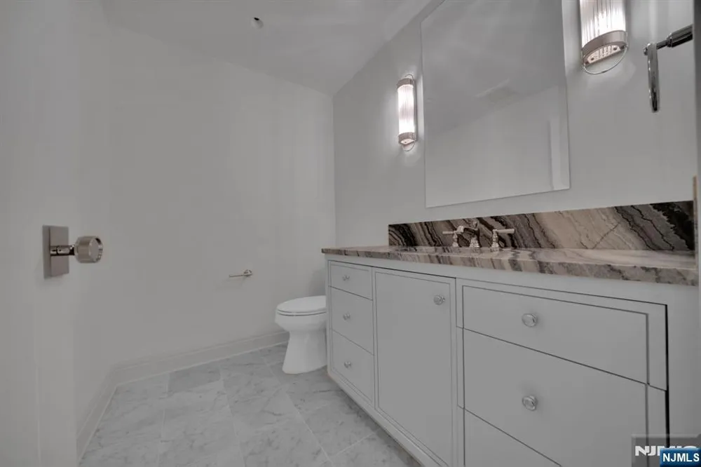 171 Campbell Road Far Hills, NJ 07931