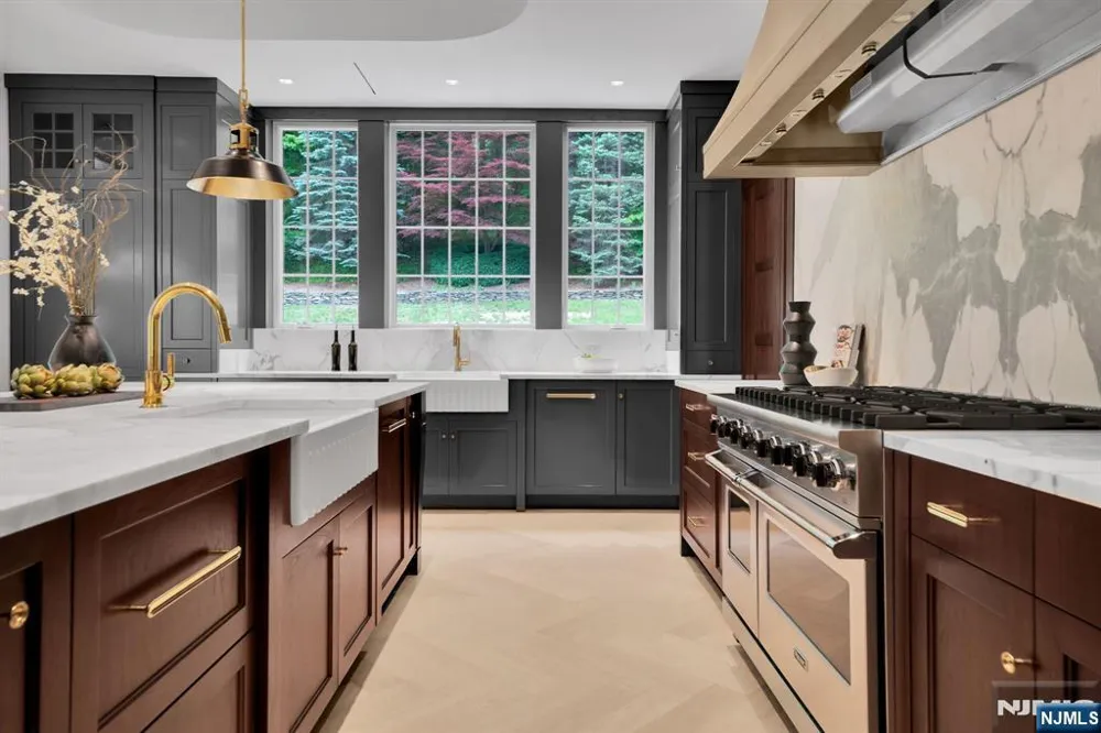 171 Campbell Road Far Hills, NJ 07931