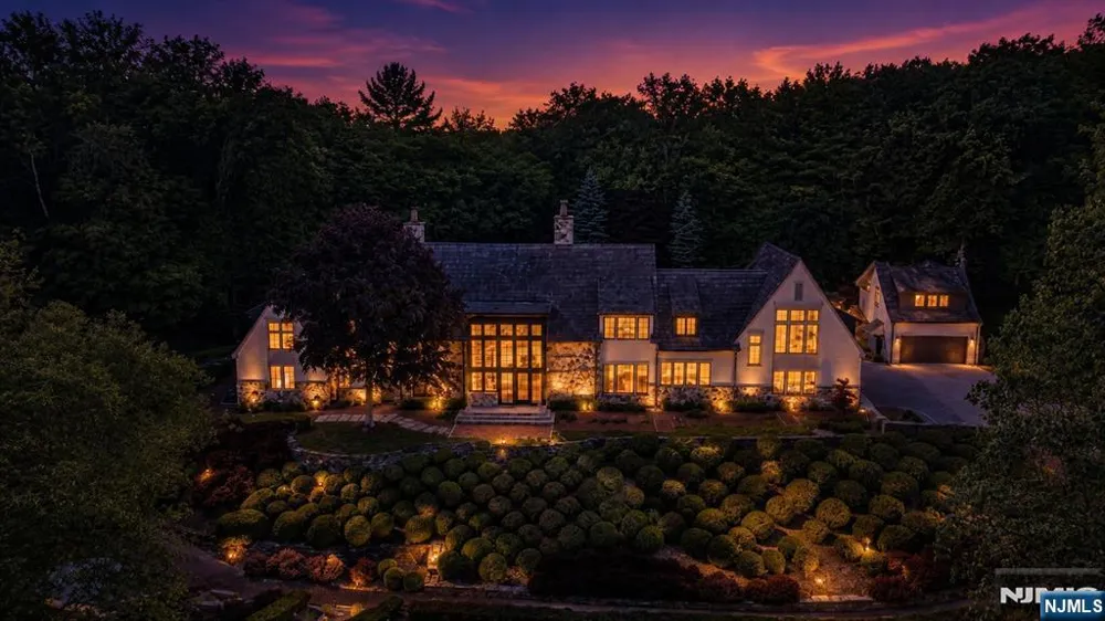 171 Campbell Road Far Hills, NJ 07931