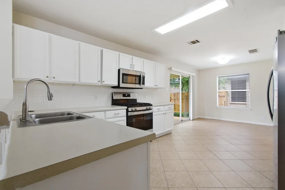 1806 Carriage Hills Trail Cedar Park, TX 78613
