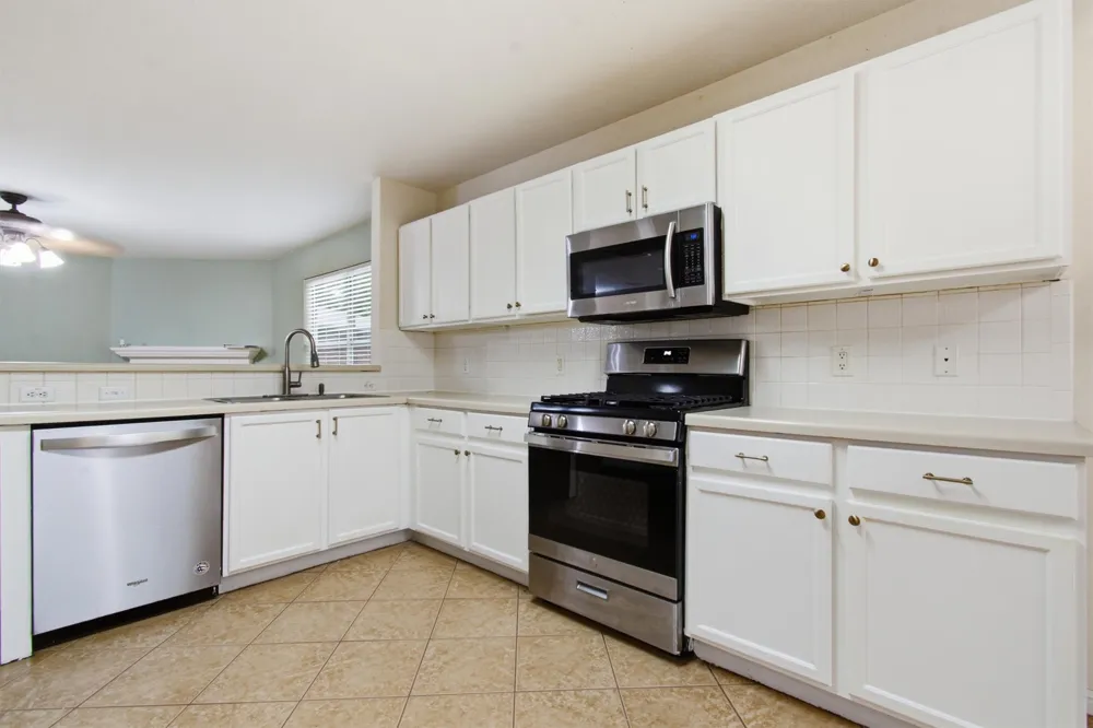 1806 Carriage Hills Trail Cedar Park, TX 78613