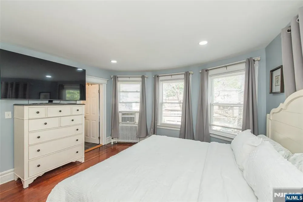 191 Smith Street Newark, NJ 07106