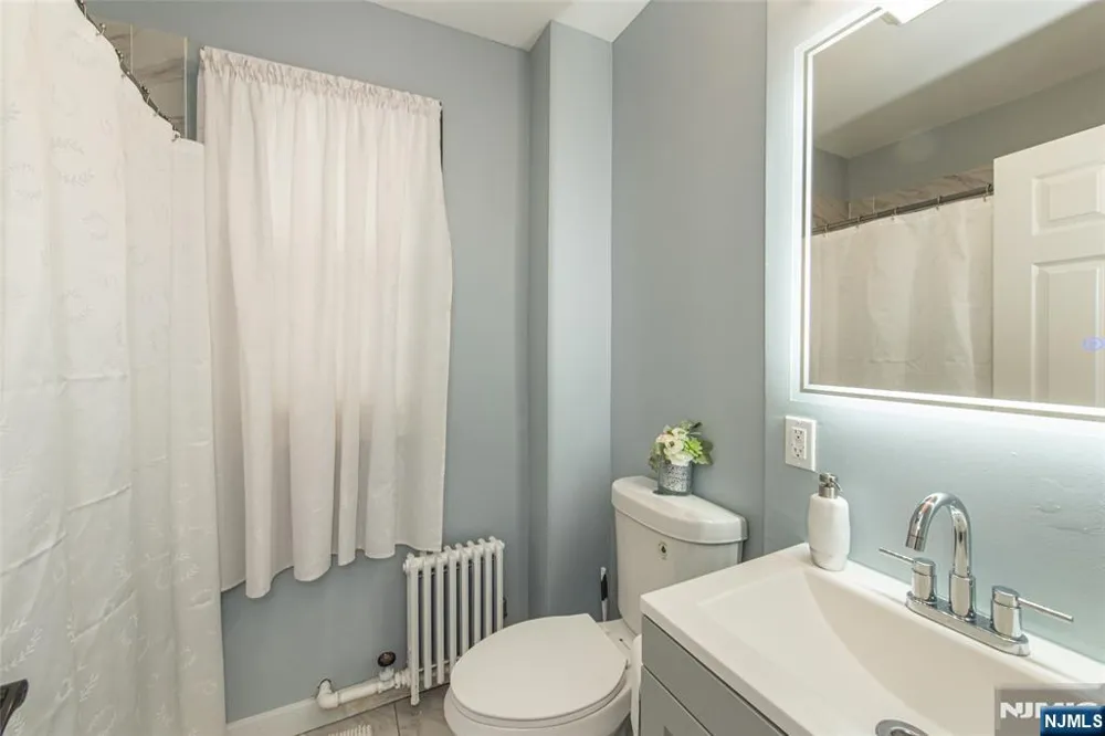 191 Smith Street Newark, NJ 07106