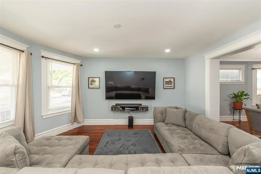 191 Smith Street Newark, NJ 07106