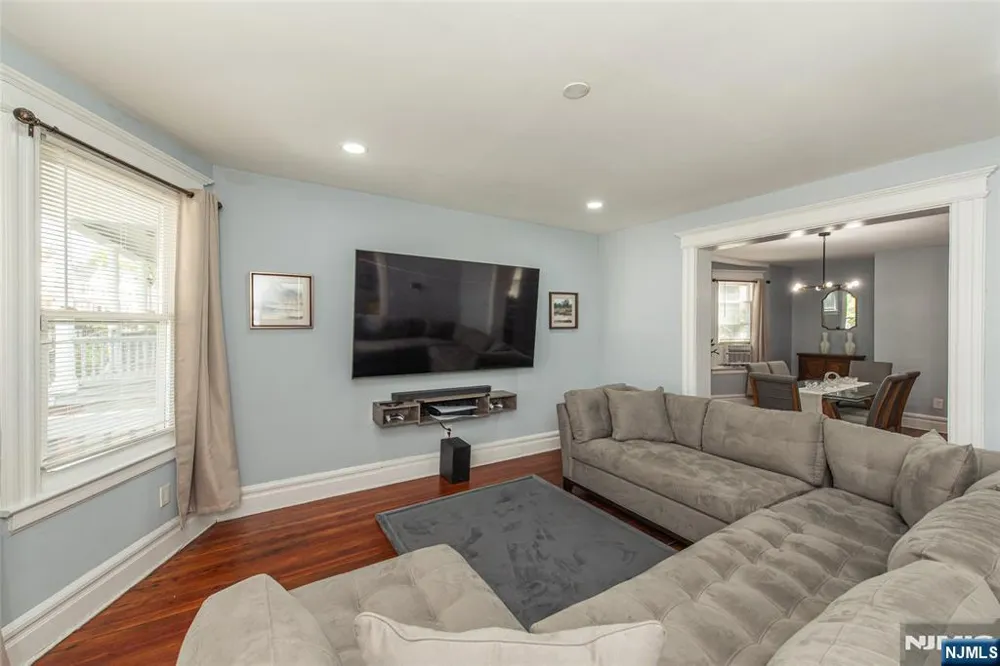 191 Smith Street Newark, NJ 07106