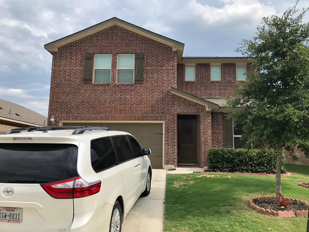 1052 Myrna Bend Leander, TX 78641