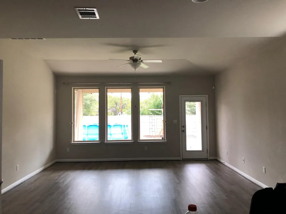 1052 Myrna Bend Leander, TX 78641