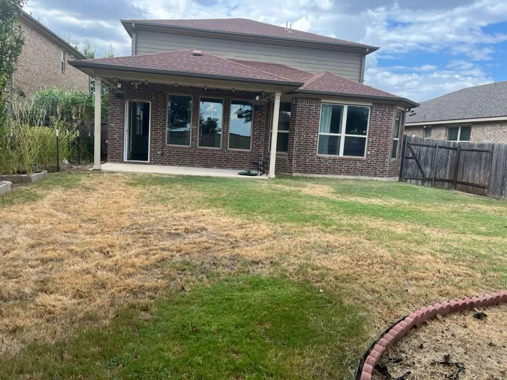 1052 Myrna Bend Leander, TX 78641