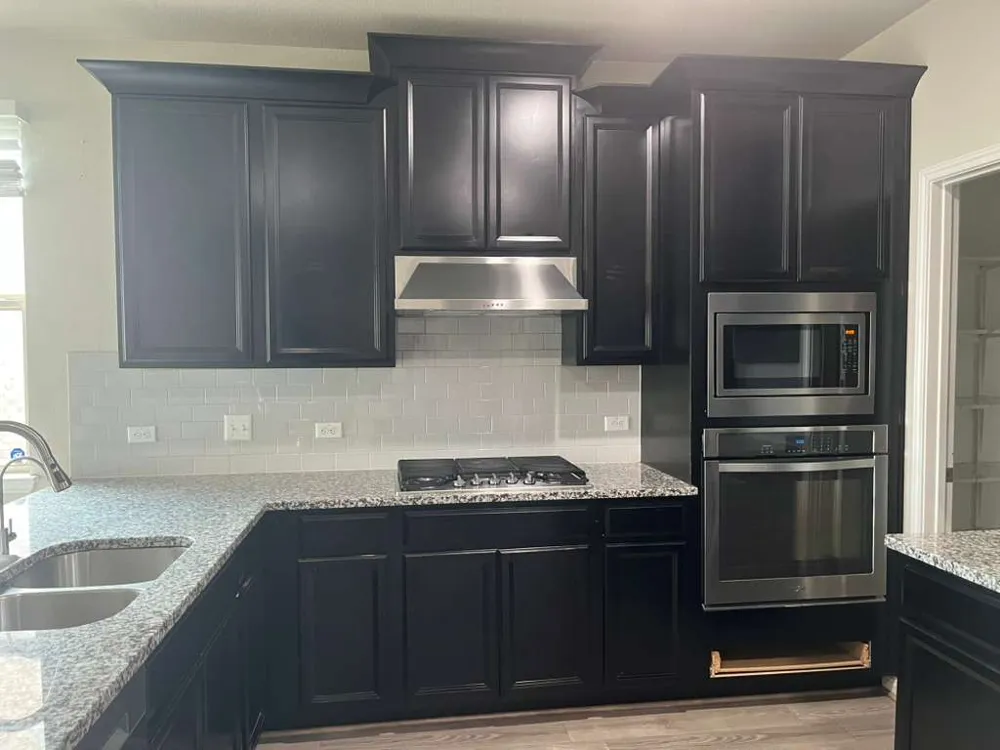 1052 Myrna Bend Leander, TX 78641
