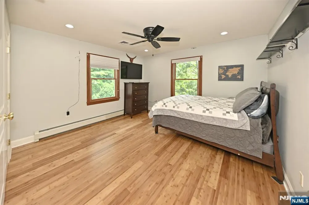 8 Myrtle Street Montvale, NJ 07645