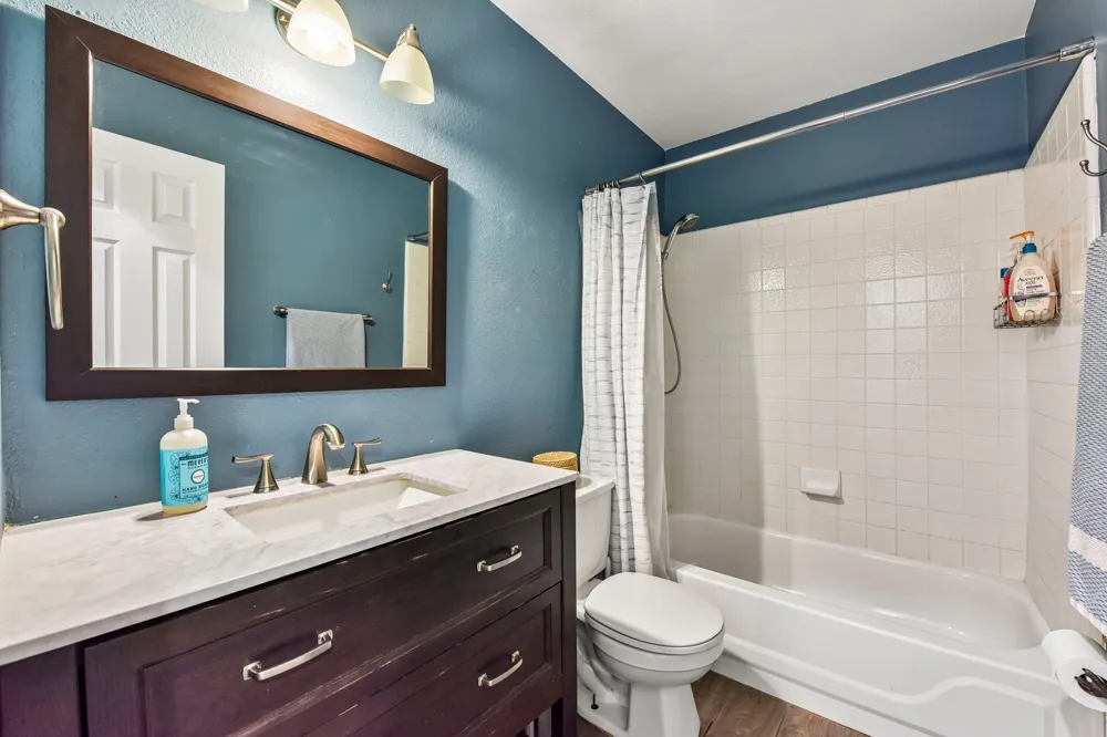 170 Kates Cove Buda, TX 78610