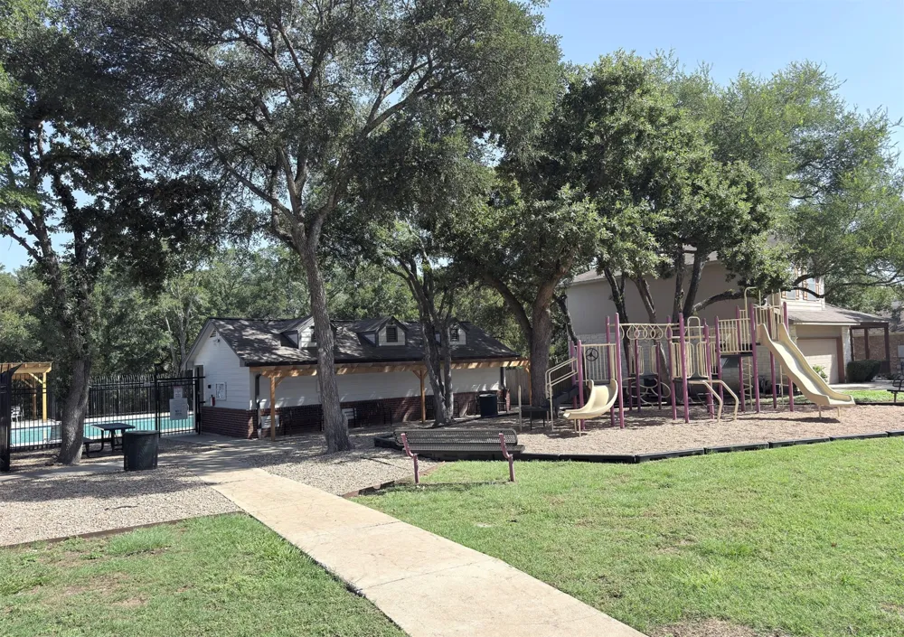 170 Kates Cove Buda, TX 78610