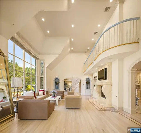 23 Hunter Ridge