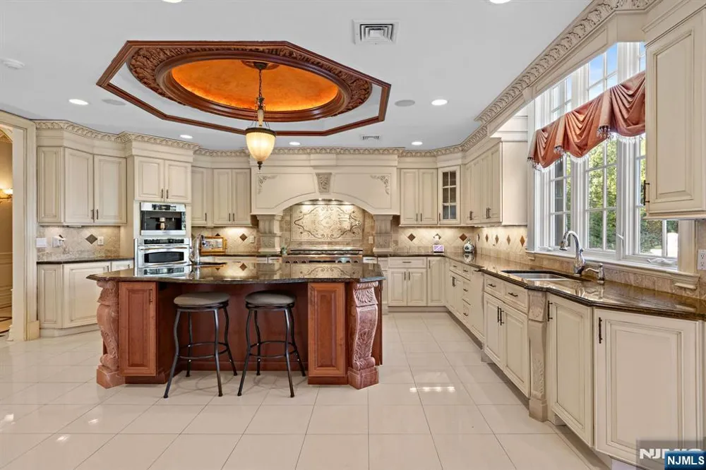 117 Truman Drive Cresskill, NJ 07626