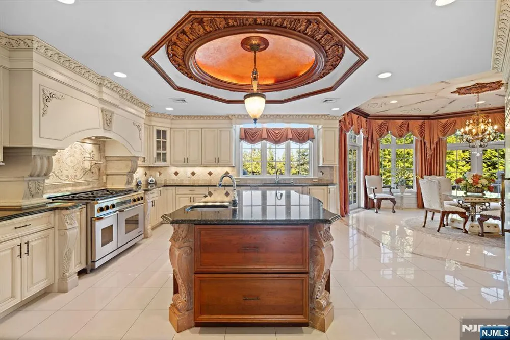 117 Truman Drive Cresskill, NJ 07626