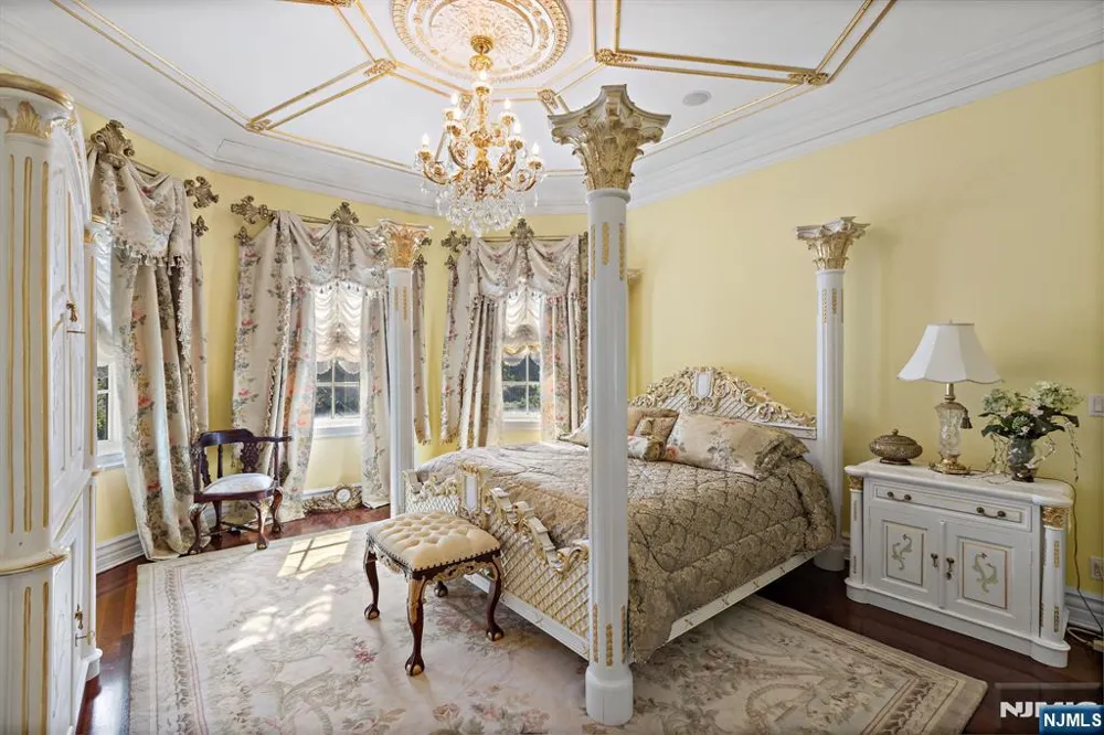 117 Truman Drive Cresskill, NJ 07626