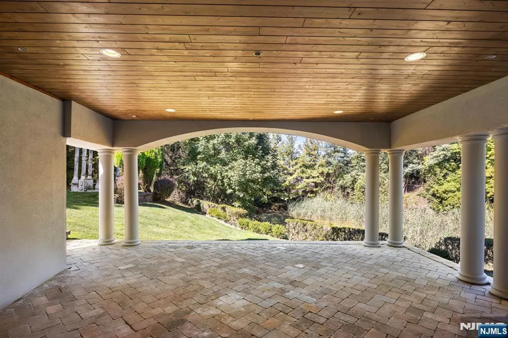 117 Truman Drive Cresskill, NJ 07626