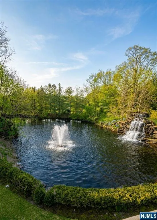 117 Truman Drive Cresskill, NJ 07626