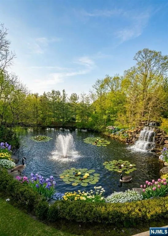 117 Truman Drive Cresskill, NJ 07626