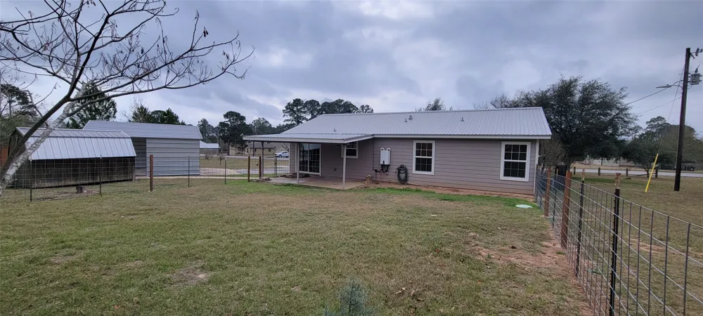 195 Cardinal Drive Paige, TX 78659