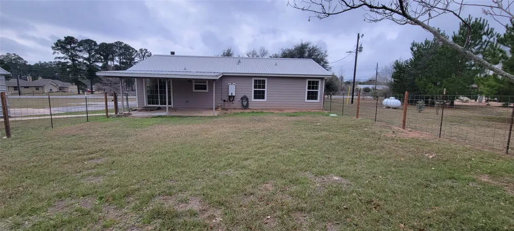 195 Cardinal Drive Paige, TX 78659
