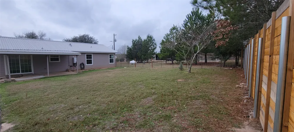 195 Cardinal Drive Paige, TX 78659