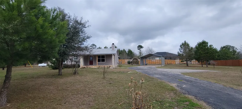 195 Cardinal Drive Paige, TX 78659