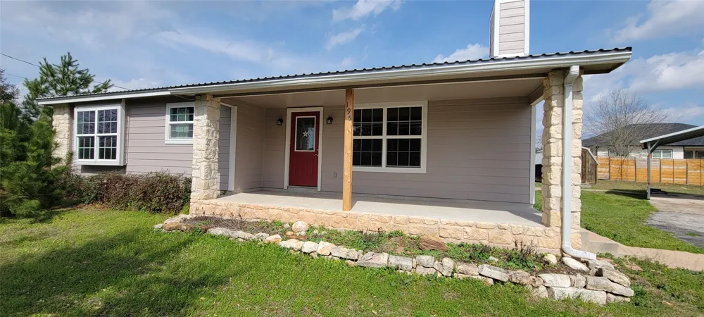 195 Cardinal Drive Paige, TX 78659